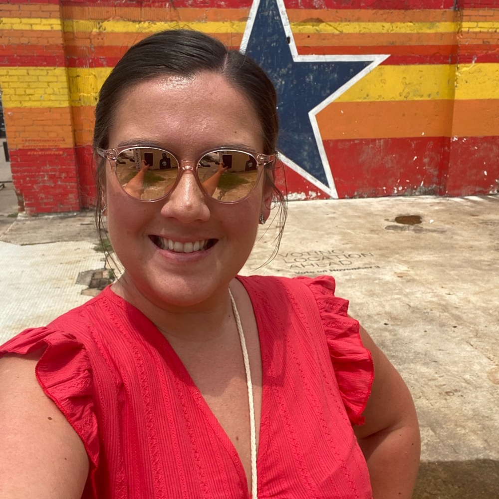 Meet your Posher, Michelle